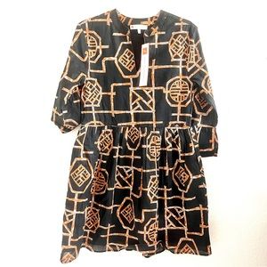 Beautiful black gold long sleeve dress